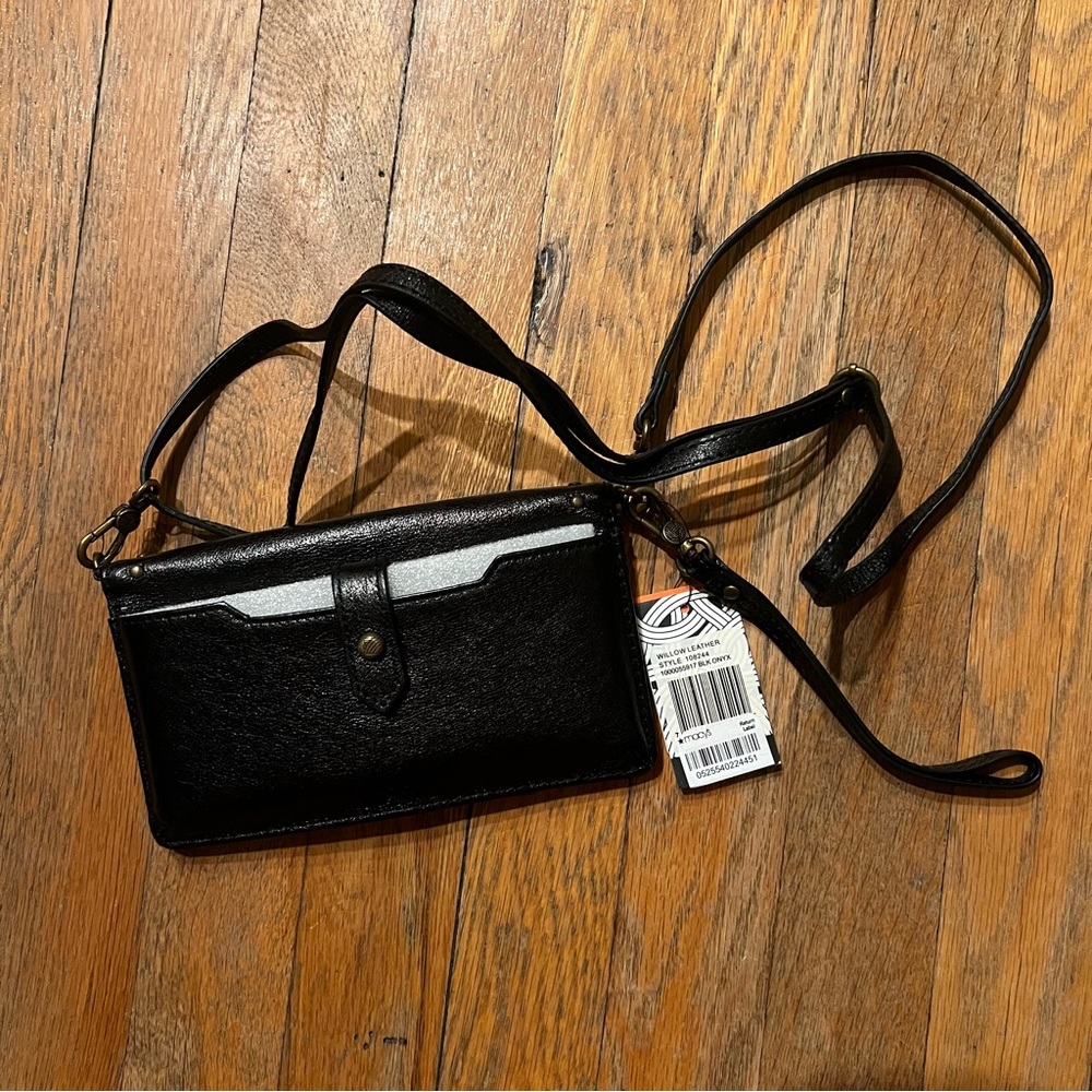 Black Crossbody/Wristlet Wallet with Phone Holder (new with tags)